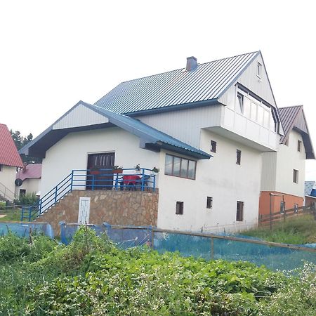 Apartments And Rooms Gold Жабляк Экстерьер фото