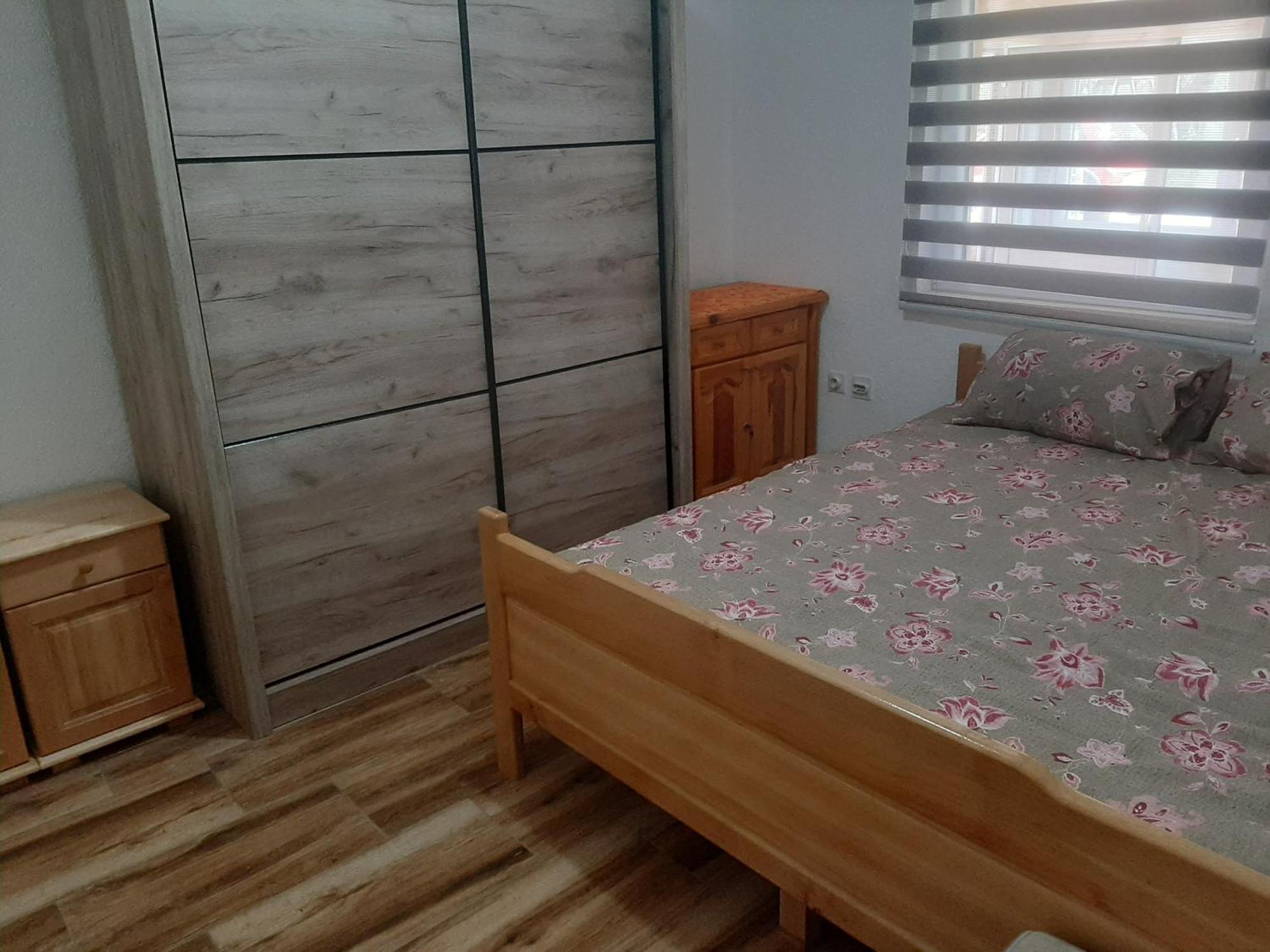 Apartments And Rooms Gold Жабляк Экстерьер фото