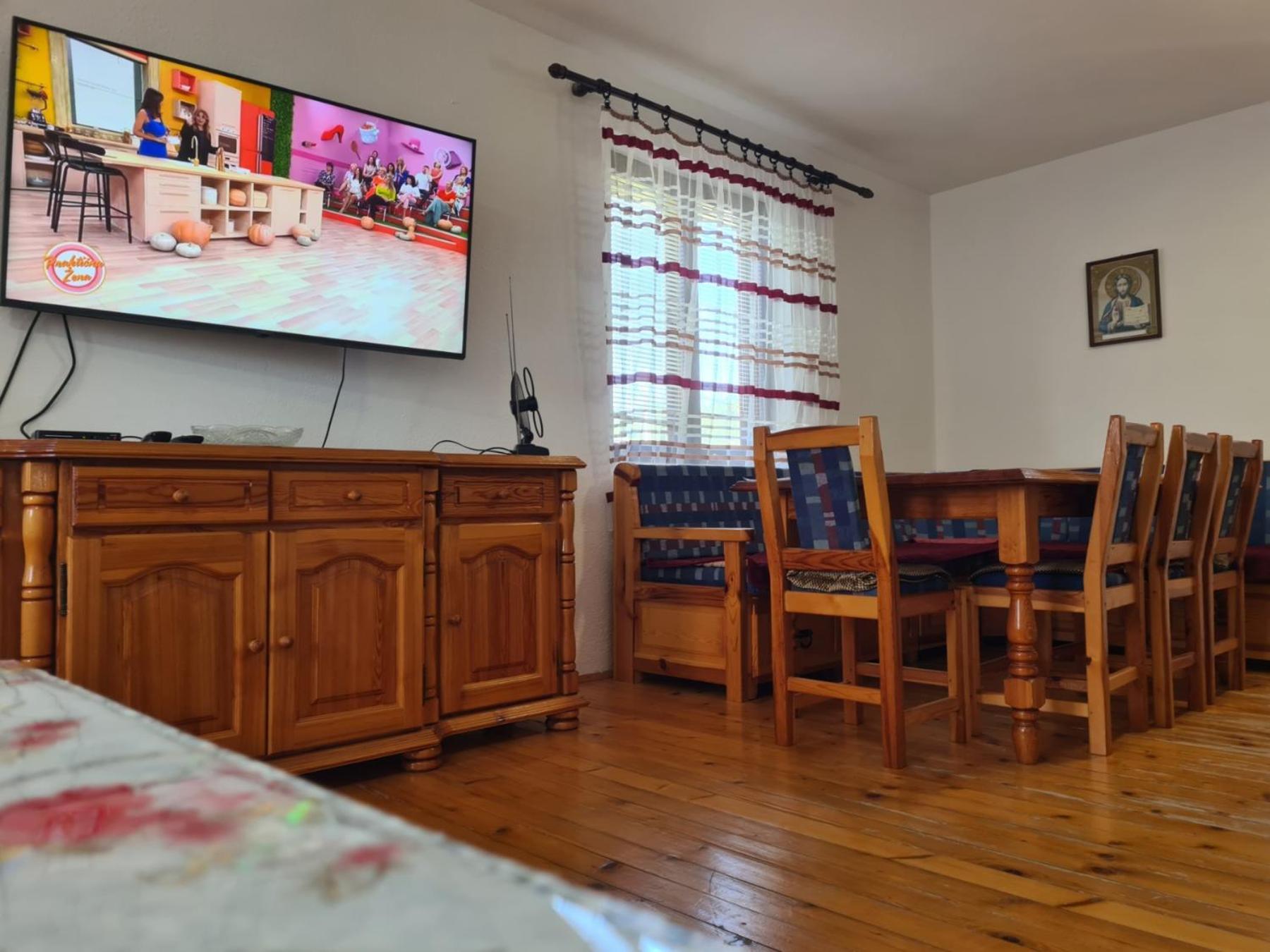Apartments And Rooms Gold Жабляк Экстерьер фото