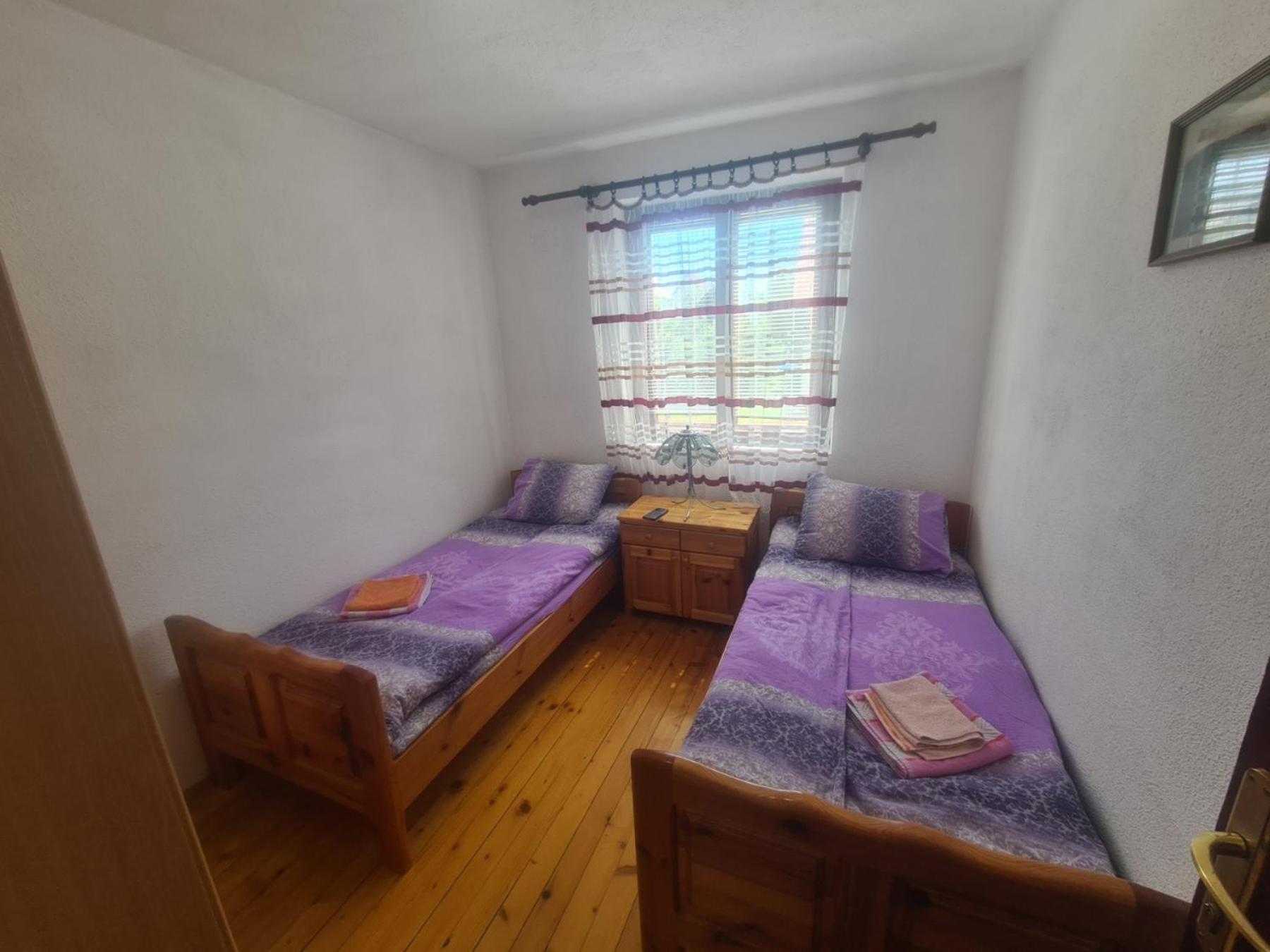Apartments And Rooms Gold Жабляк Экстерьер фото